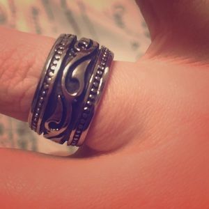 Men’s tribal style size 10 ring. 💍